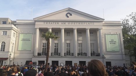 BlackOutTuesday_01.jpg