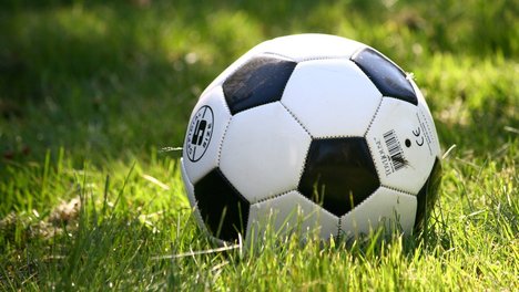 football-1396740_1920.jpg